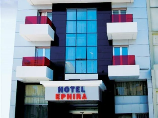Ephira 호텔